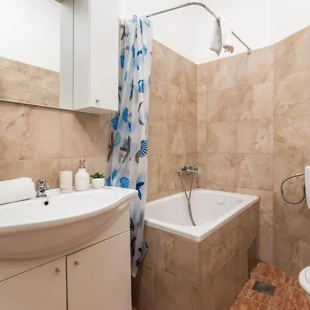 Apartment Step To The Sea Rijeka