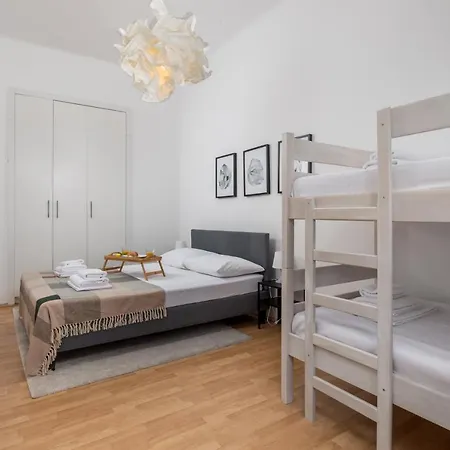 Apartment Step To The Sea Rijeka